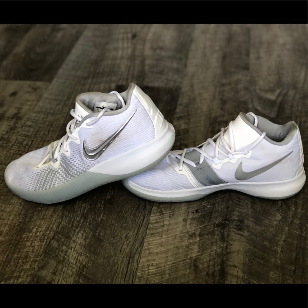 Nike Kyrie flytrap 1